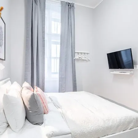 New - Central&modern